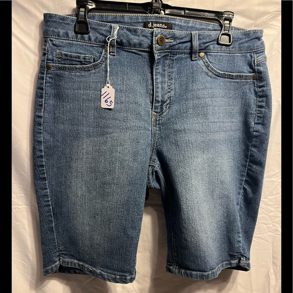 d. jeans Shorts Euc Djeans Denim Jeans Size 4w Poshmark